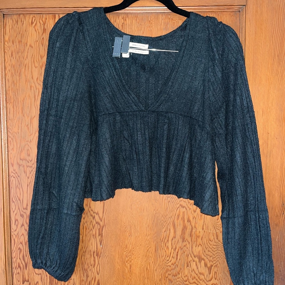 Urban outfitters green long sleeve top